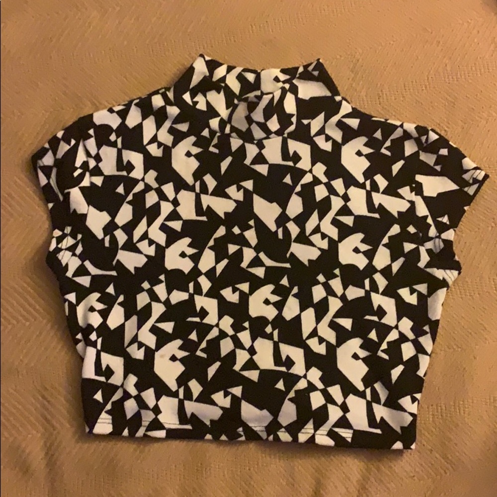 Geometric turtle neck crop top